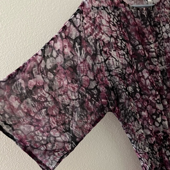 Chico’s  Sheer Scoop Neck Elastic Waist 3/4 sleeve Blouse Medium 8 Chico’s 1 - Picture 3 of 6